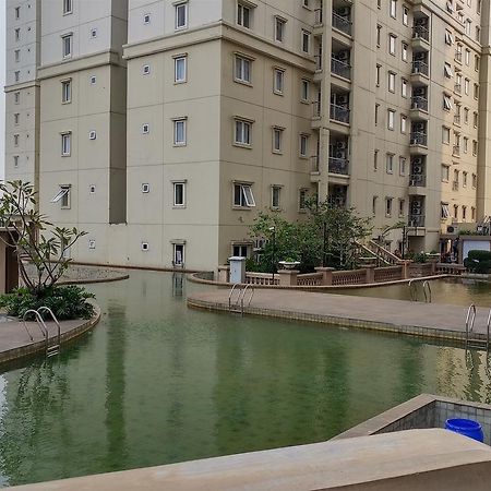 Extra Space 3Br Apartment Grand Palace Kemayoran By Travelio Jacarta Exterior foto